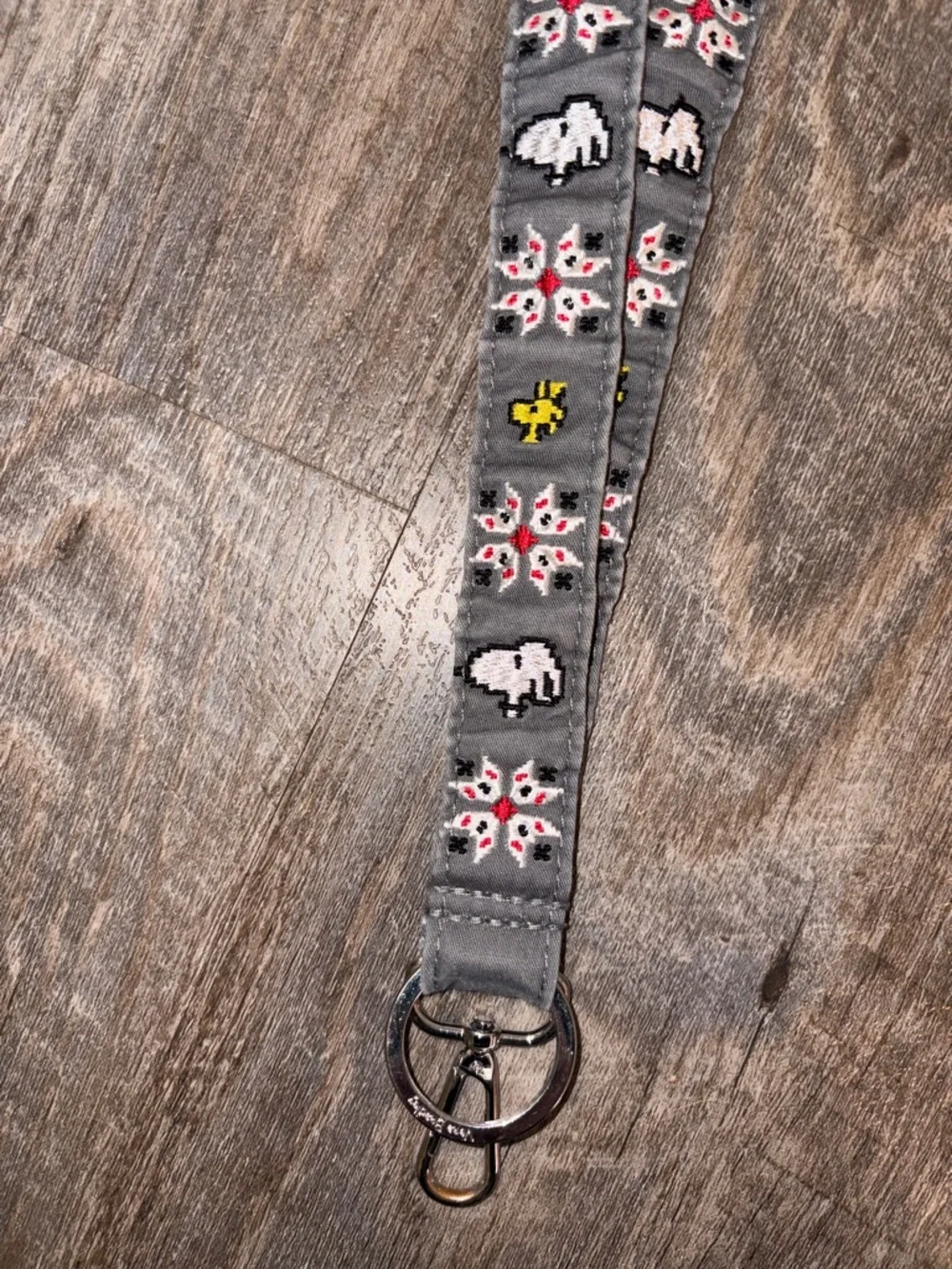 Vera Bradley Peanuts Gray Wide Lanyard Ski Slope Snoopy Woodstock ID Ring